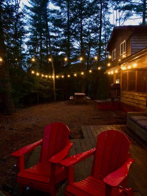 Waterfront private cottage on Koshlong Lake