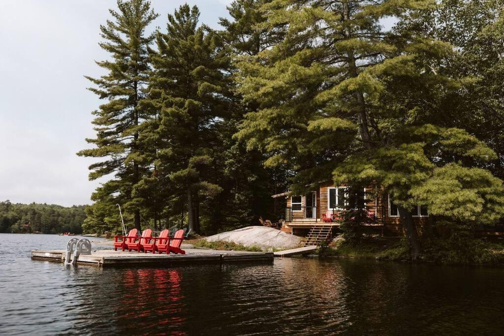 Waterfront private cottage on Koshlong Lake