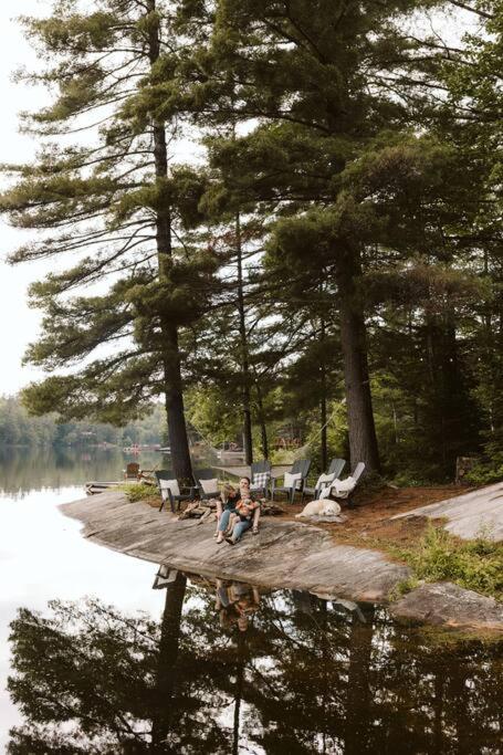 Waterfront private cottage on Koshlong Lake