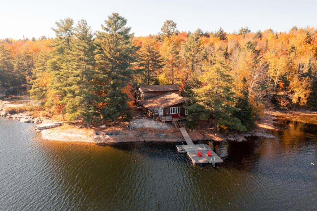 Waterfront private cottage on Koshlong Lake