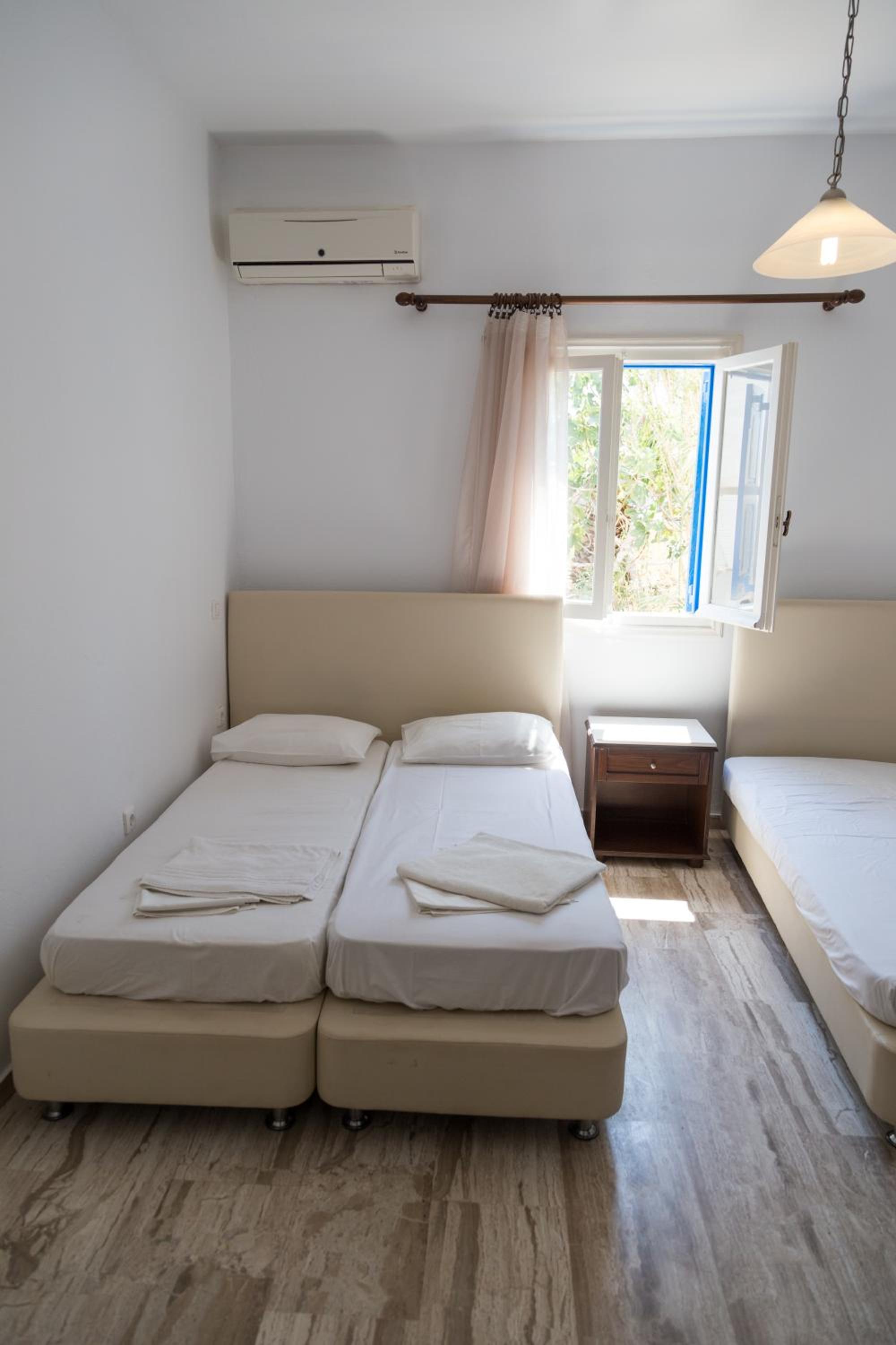 VILLA VASILIS ORNOS