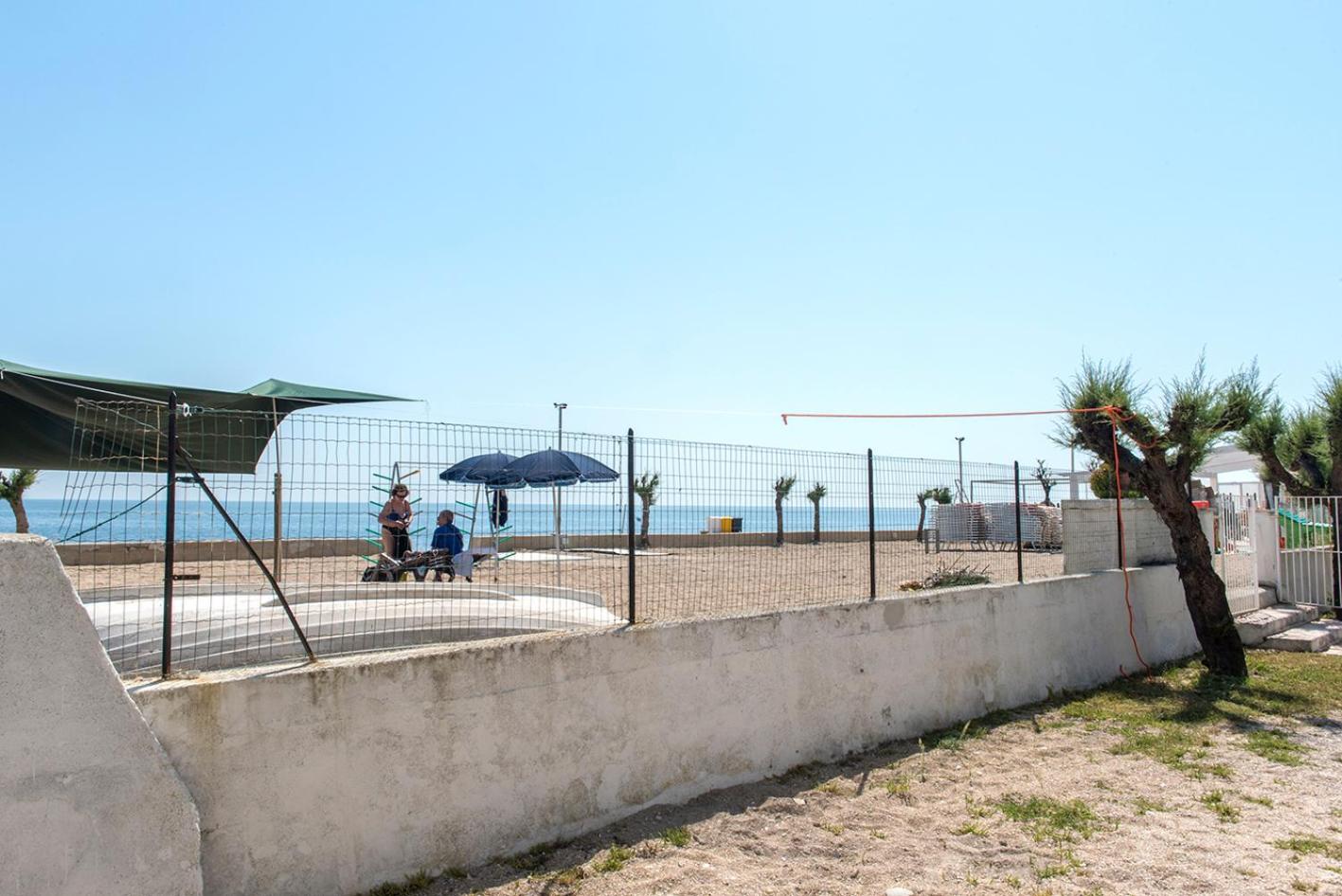 Trilocale fronte mare a Marcelli - M263 view 5