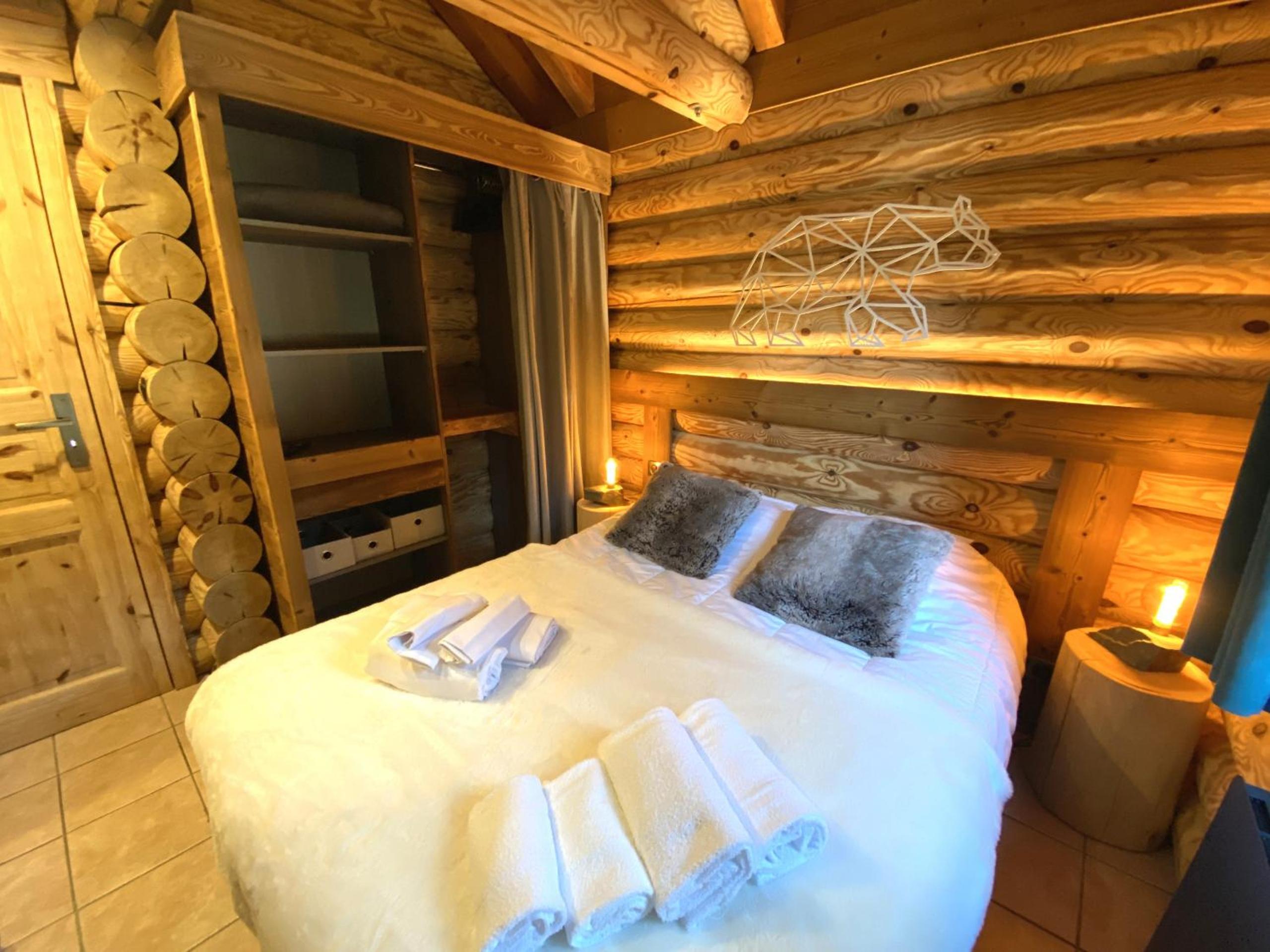 L'OURSBLANC Chalet en rondins view 2