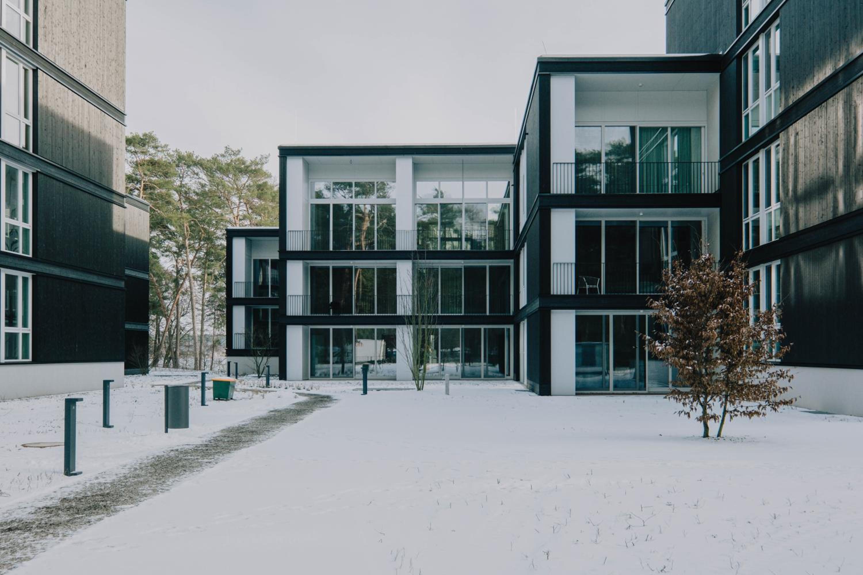 TheChipp - Designapartment mit Seeblick, Pool, Sauna & Kamin