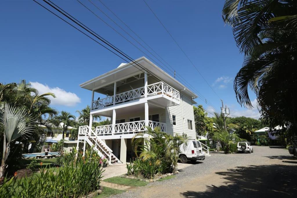 Hermosa Beach Bungalow 11