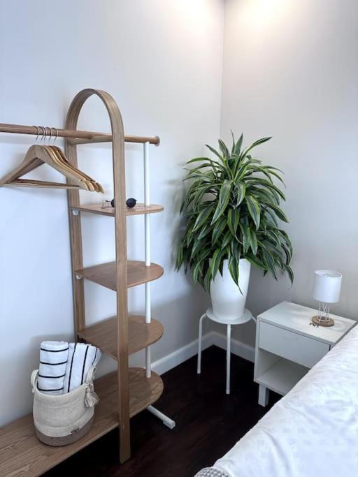 Hermosa Beach Bungalow 11