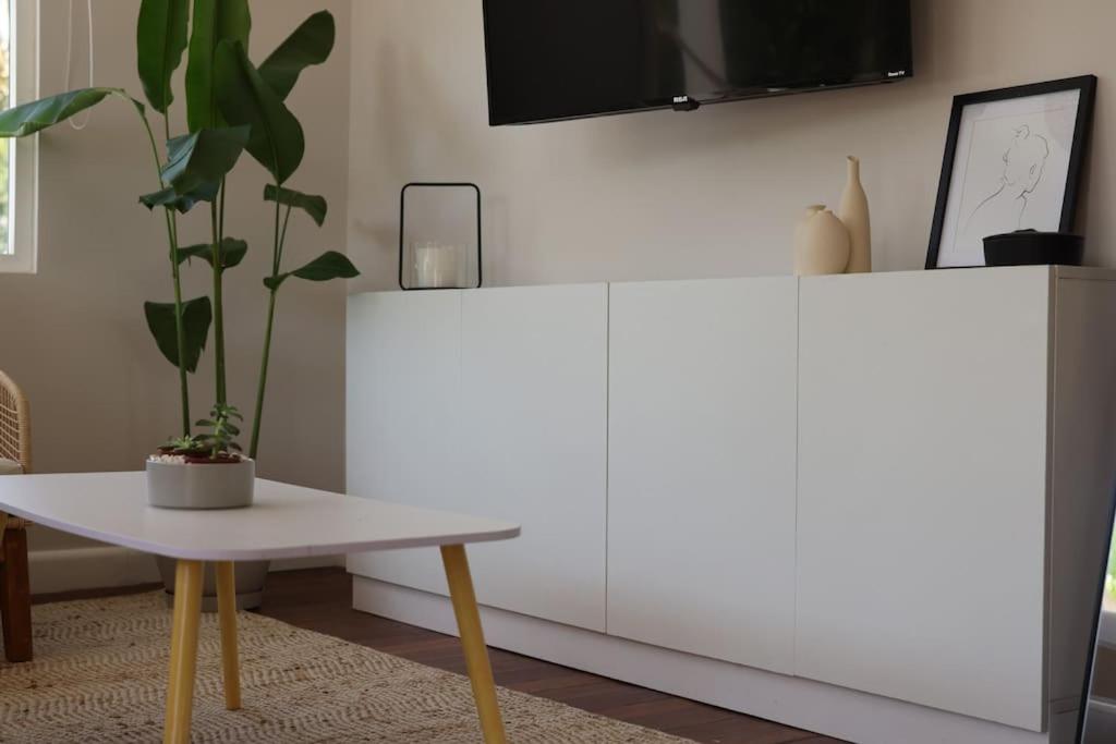 Hermosa Beach Bungalow 11