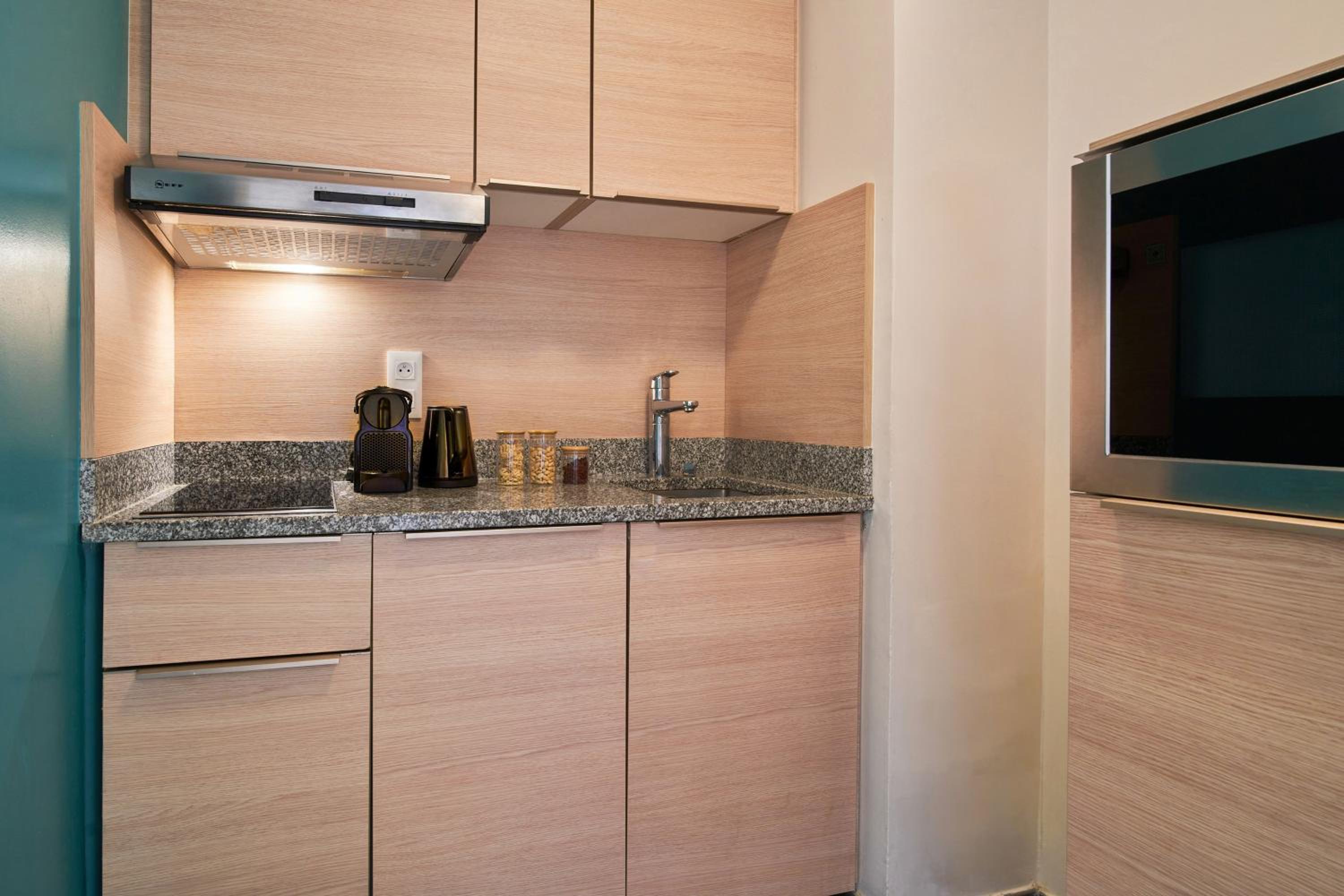 Courbevoie Vacations - Fraser Suites Paris La Defense - Property Image 8