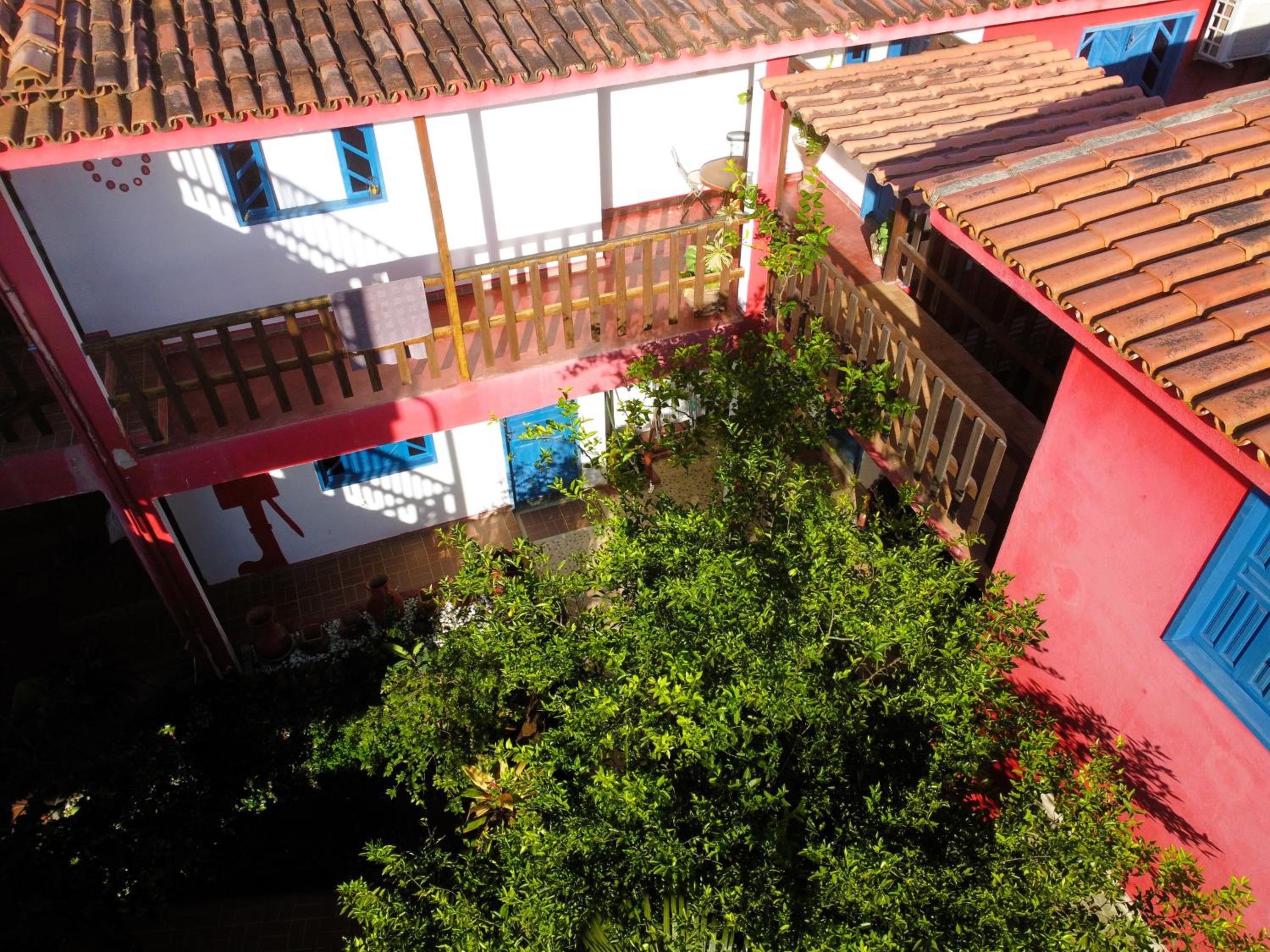 Hospedaria Cosanostra