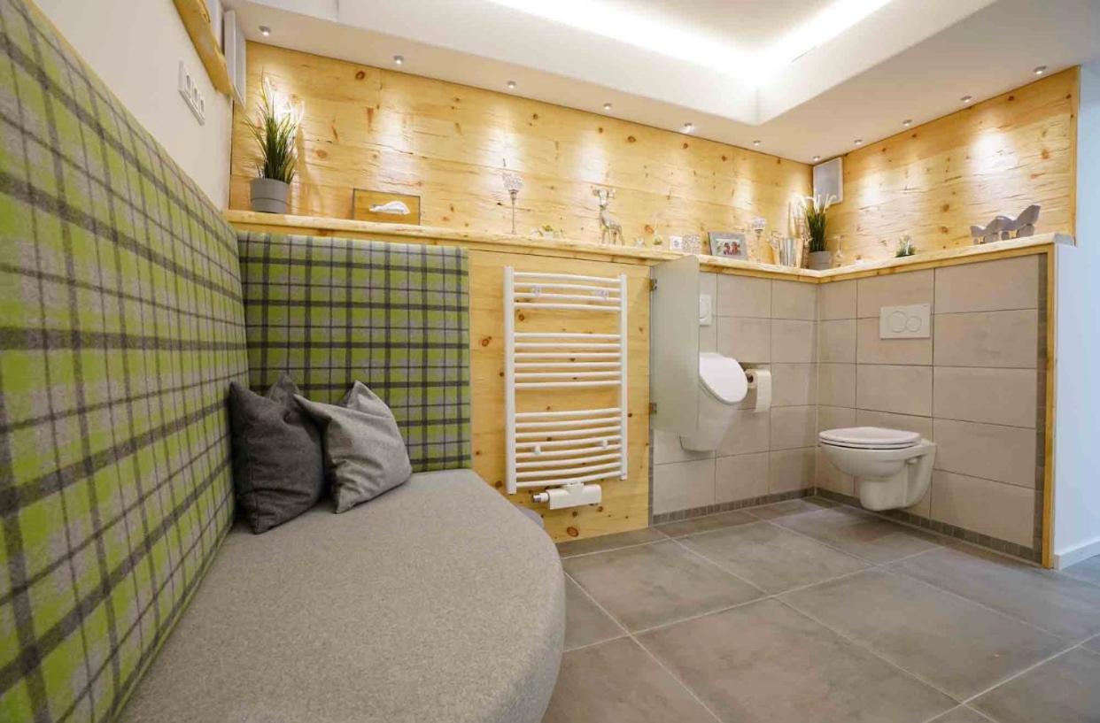 Ferienwohnung im Usseltal - Zirben Spa - Monheimer Alb - Altmühltal - Familie Geyer Daiting