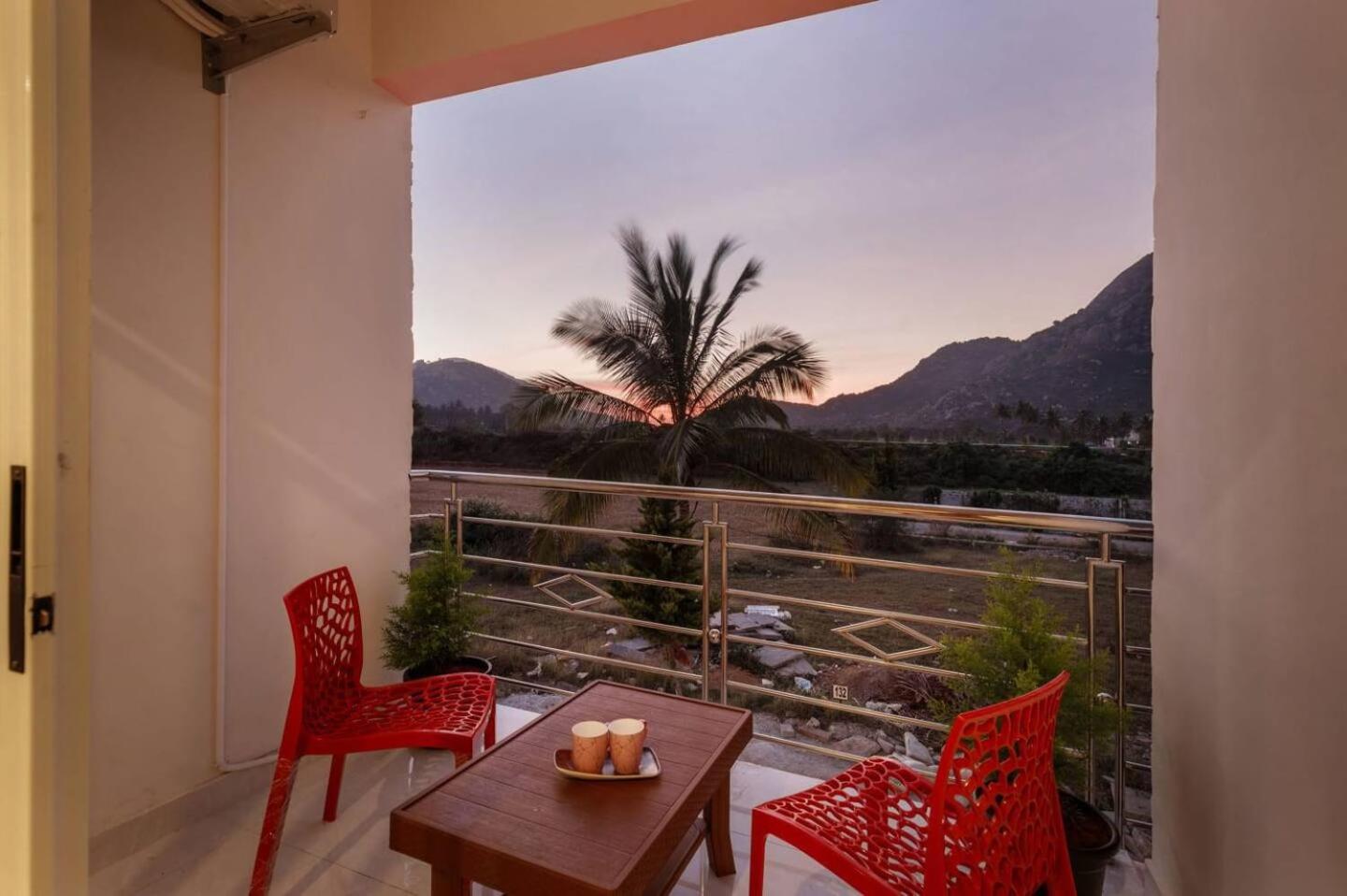 Nandi skandagiri stay