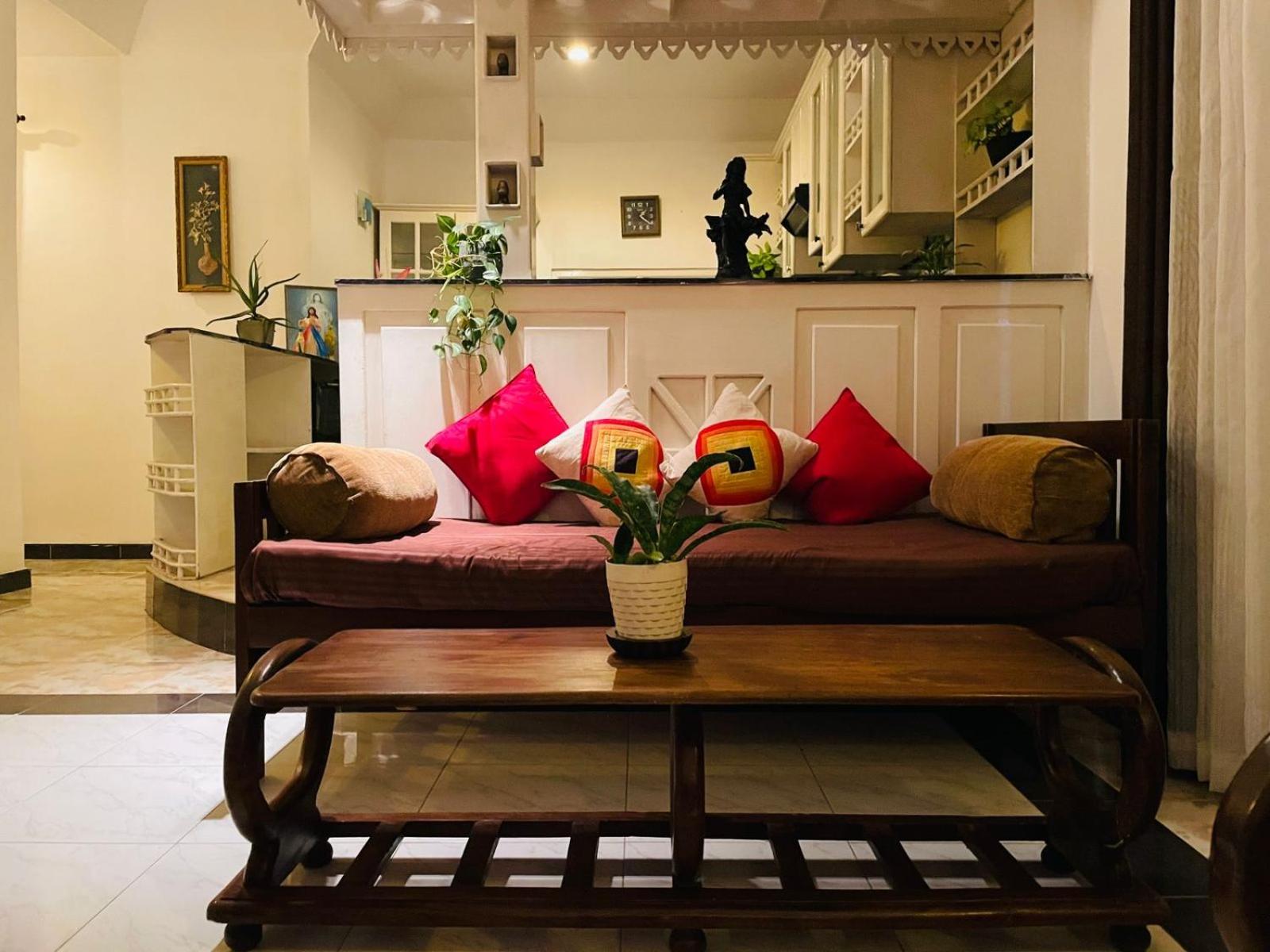 Winston Dutch Canal Villa Guest House view 2
