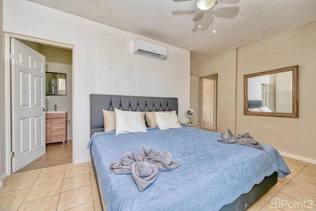 2 Bedroom Vacation Rental in Paradise steps from beach!
