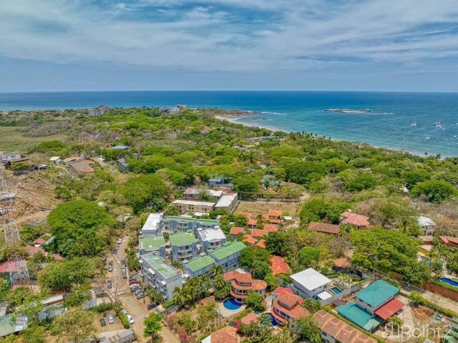 2 Bedroom Vacation Rental in Paradise steps from beach!