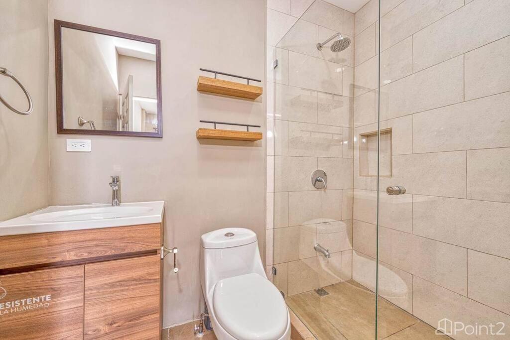 2 Bedroom Vacation Rental in Paradise steps from beach!