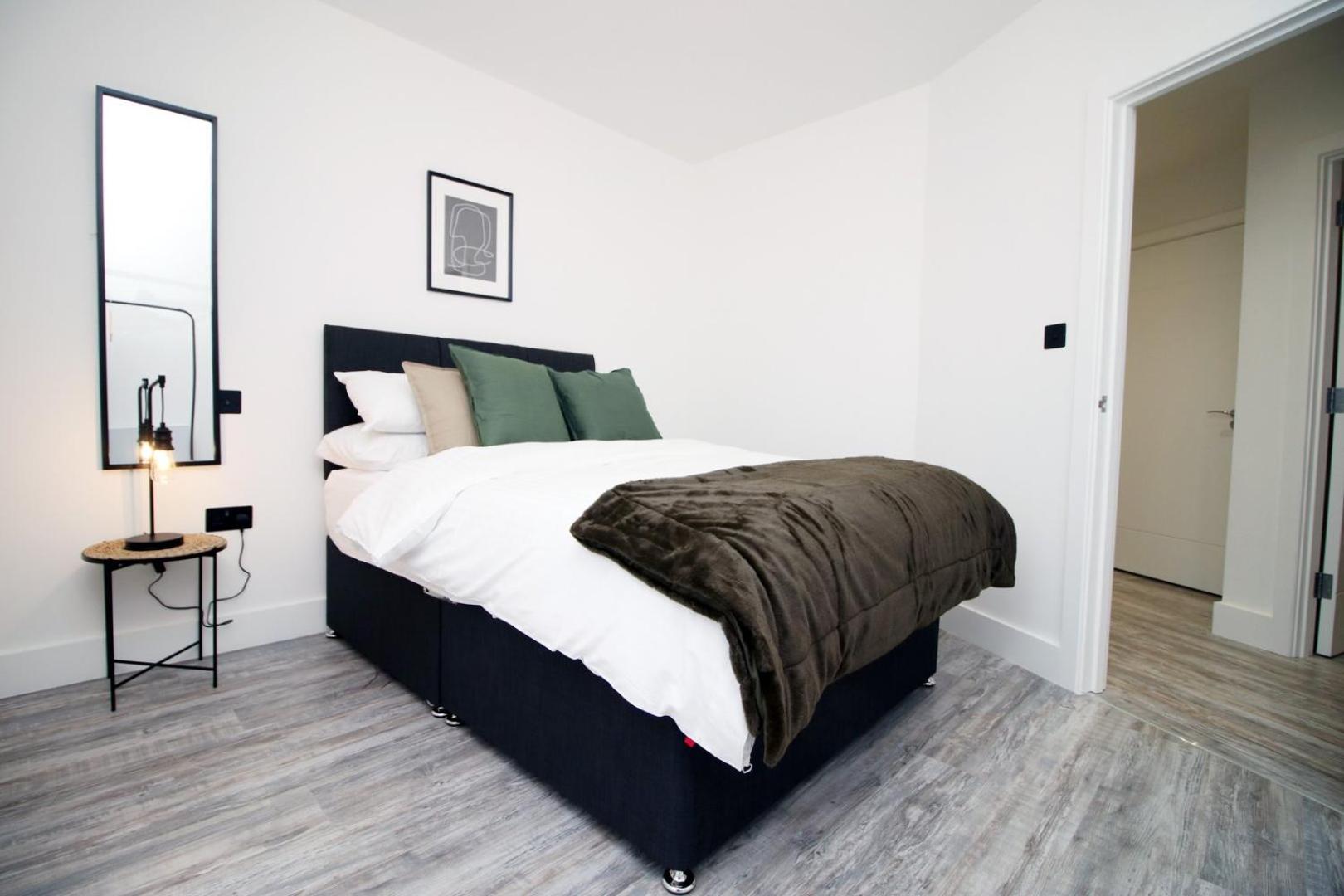 2 BR with Free Parking view 2
