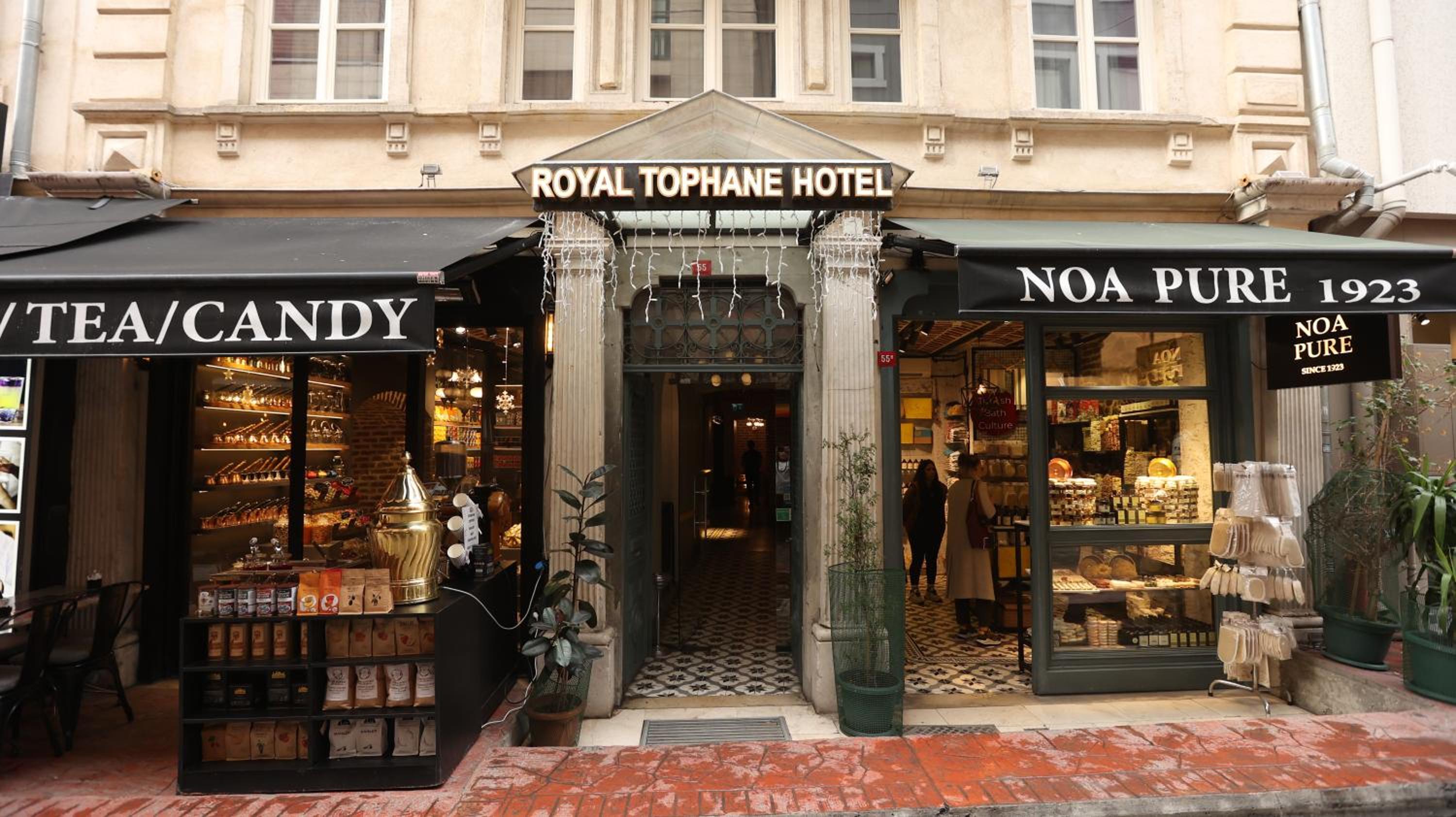 Royal Tophane
