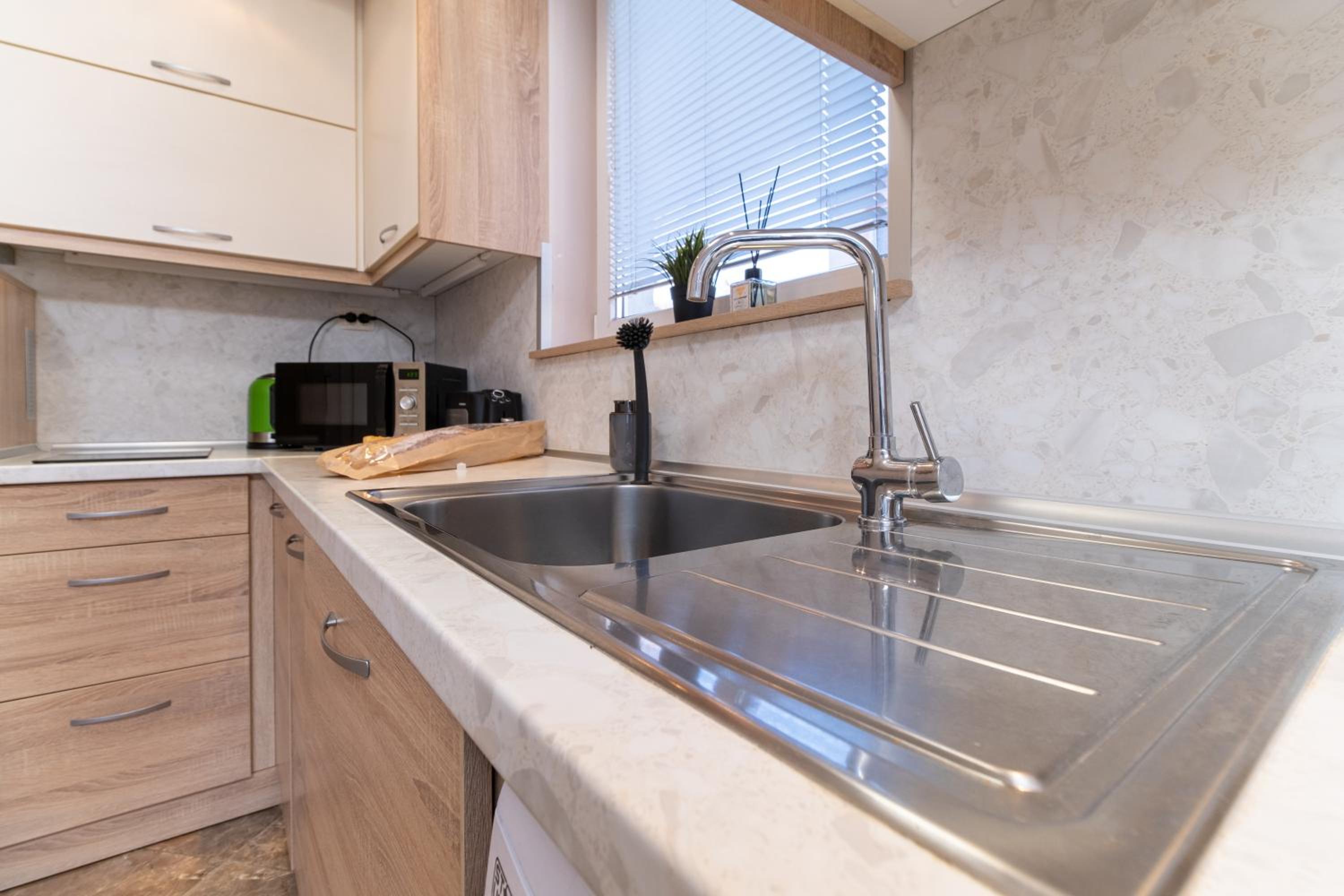 Comfortable 2BR Urban Getaway in City Center by Flat Mаnager
