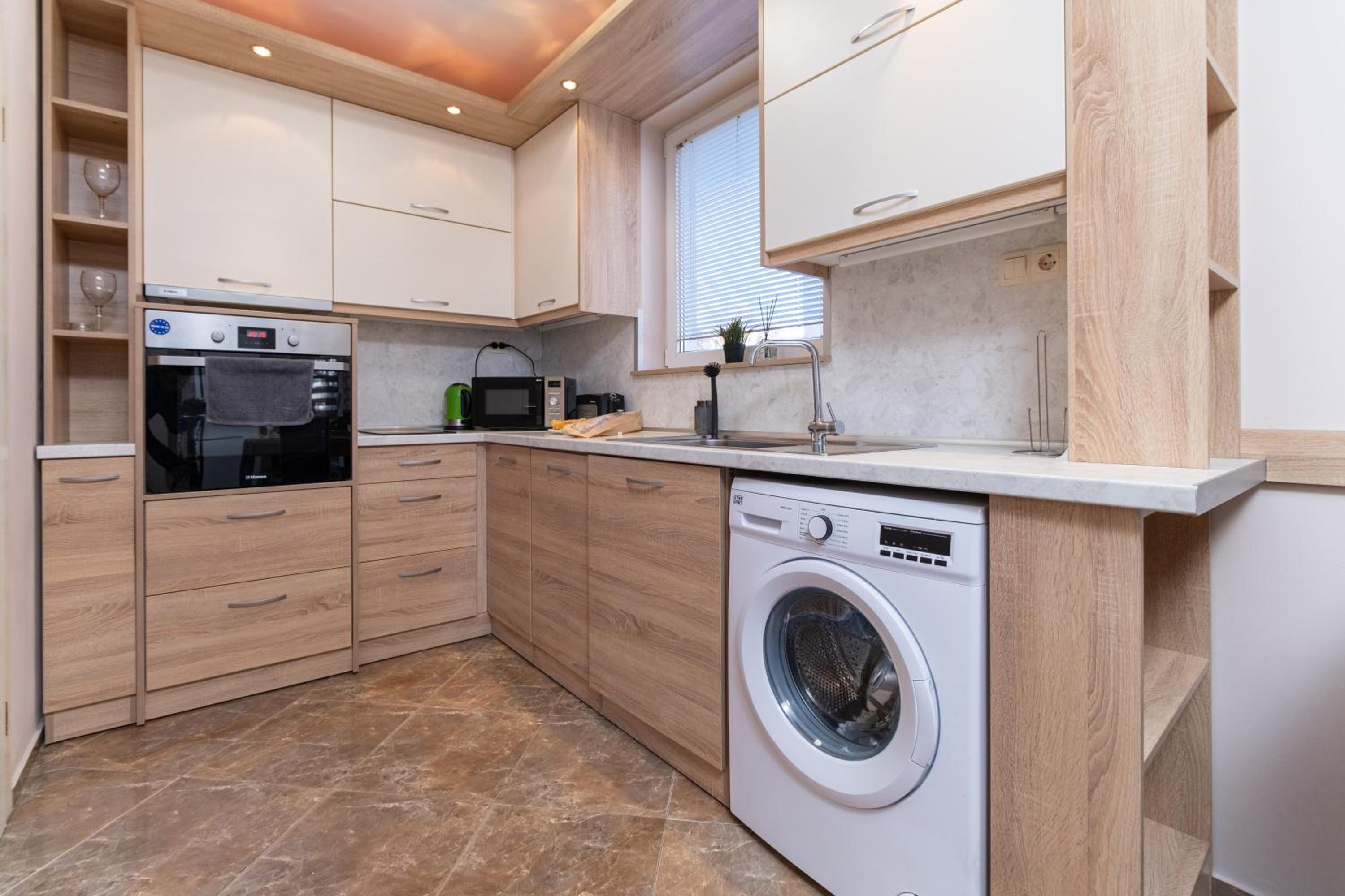 Comfortable 2BR Urban Getaway in City Center by Flat Mаnager