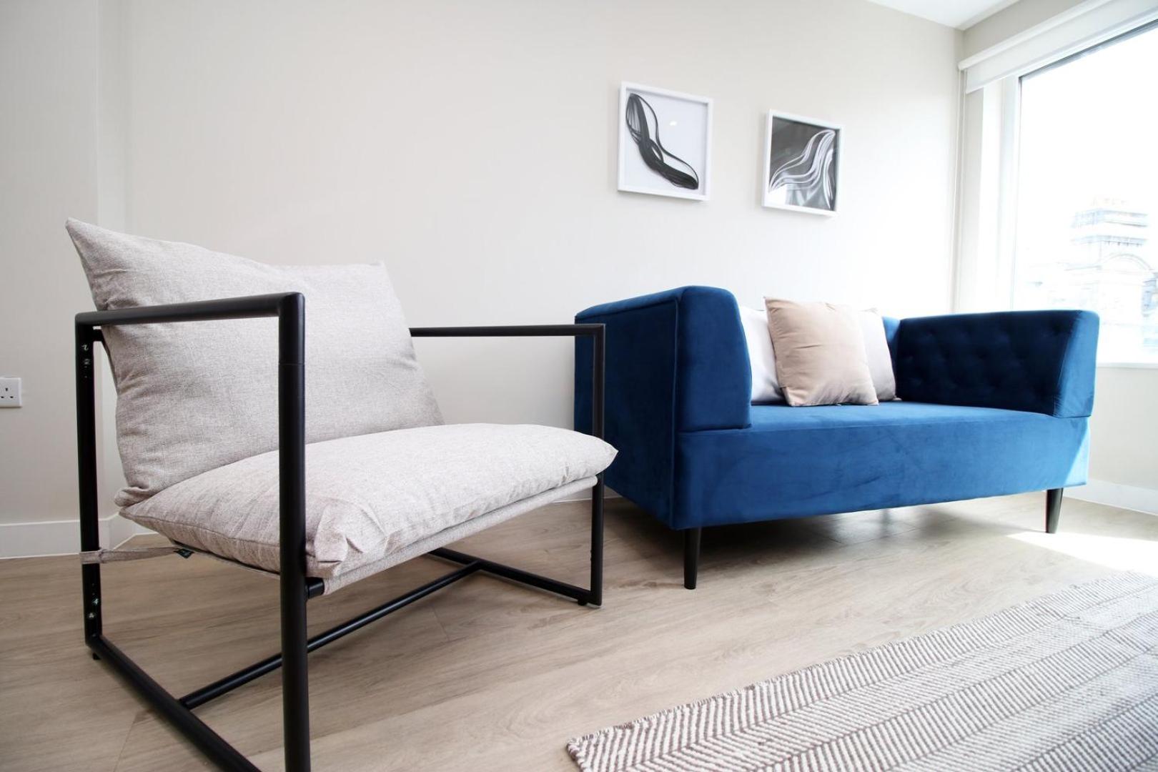 2 BR and Free parking