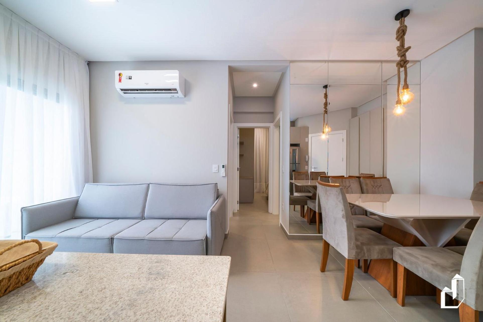Lindo apartamento com 02 dormitórios