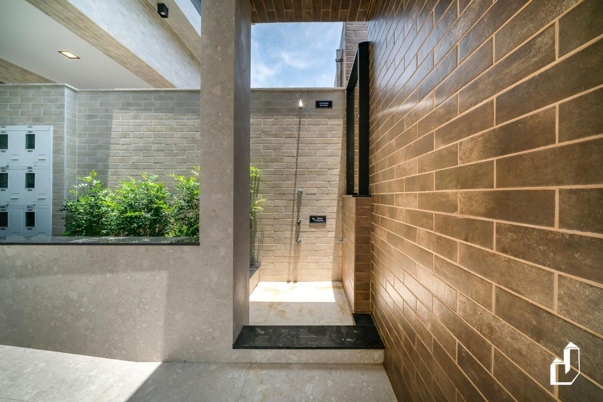 Lindo apartamento com 02 dormitórios