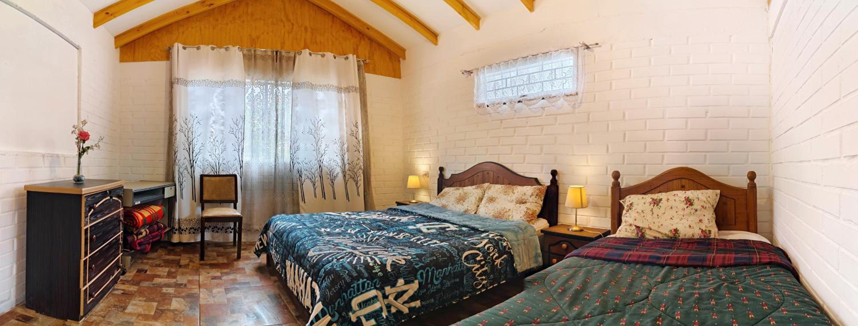 Encantadora Casa con Balcón a Pasos del Mar