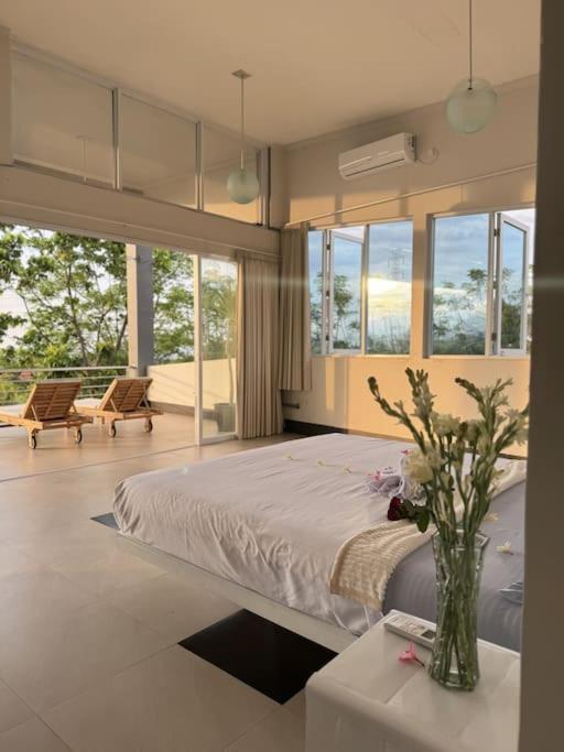 Villa Infinity