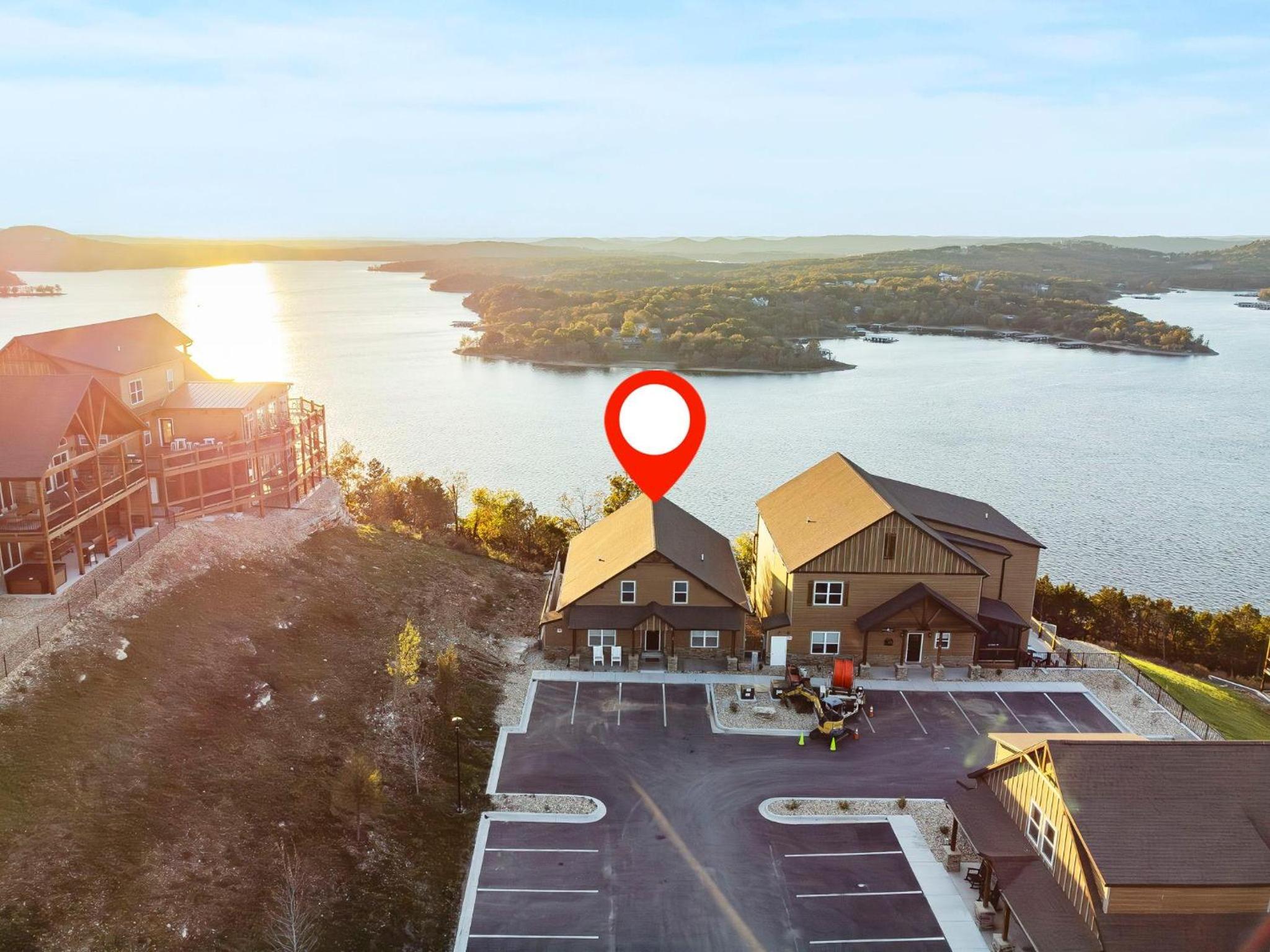 Sunset Bluff at Table Rock Lake view 3