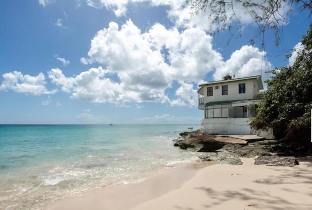 Purple Rain - Direct Seaviews, 2 Bedroom, 2 Bathroom, 3 Terrace Beachfront Bliss