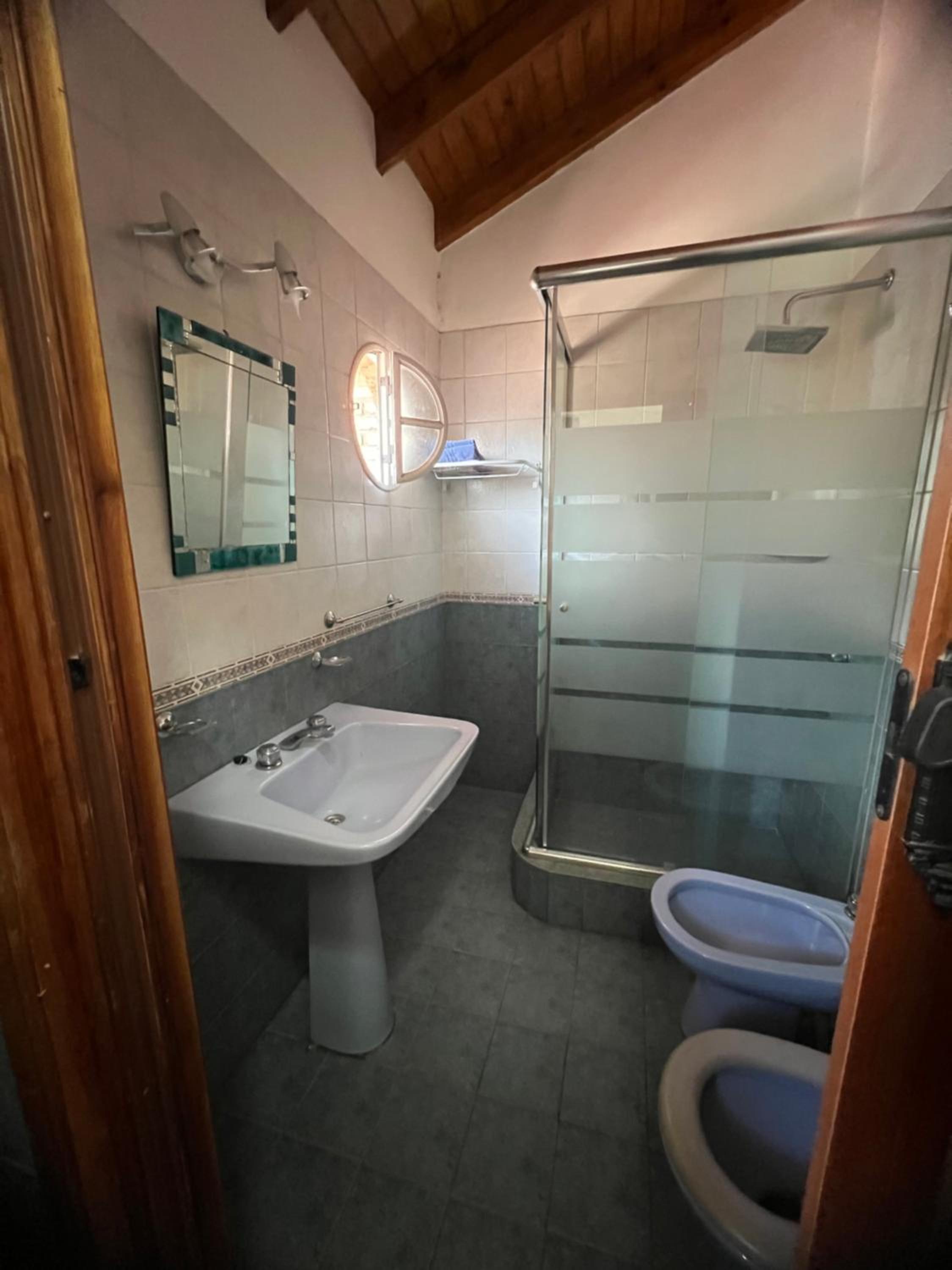 CASA QUINTA EN BARRIO PRIVADO