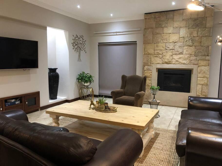 Golf Suites @ Copperleaf view 2