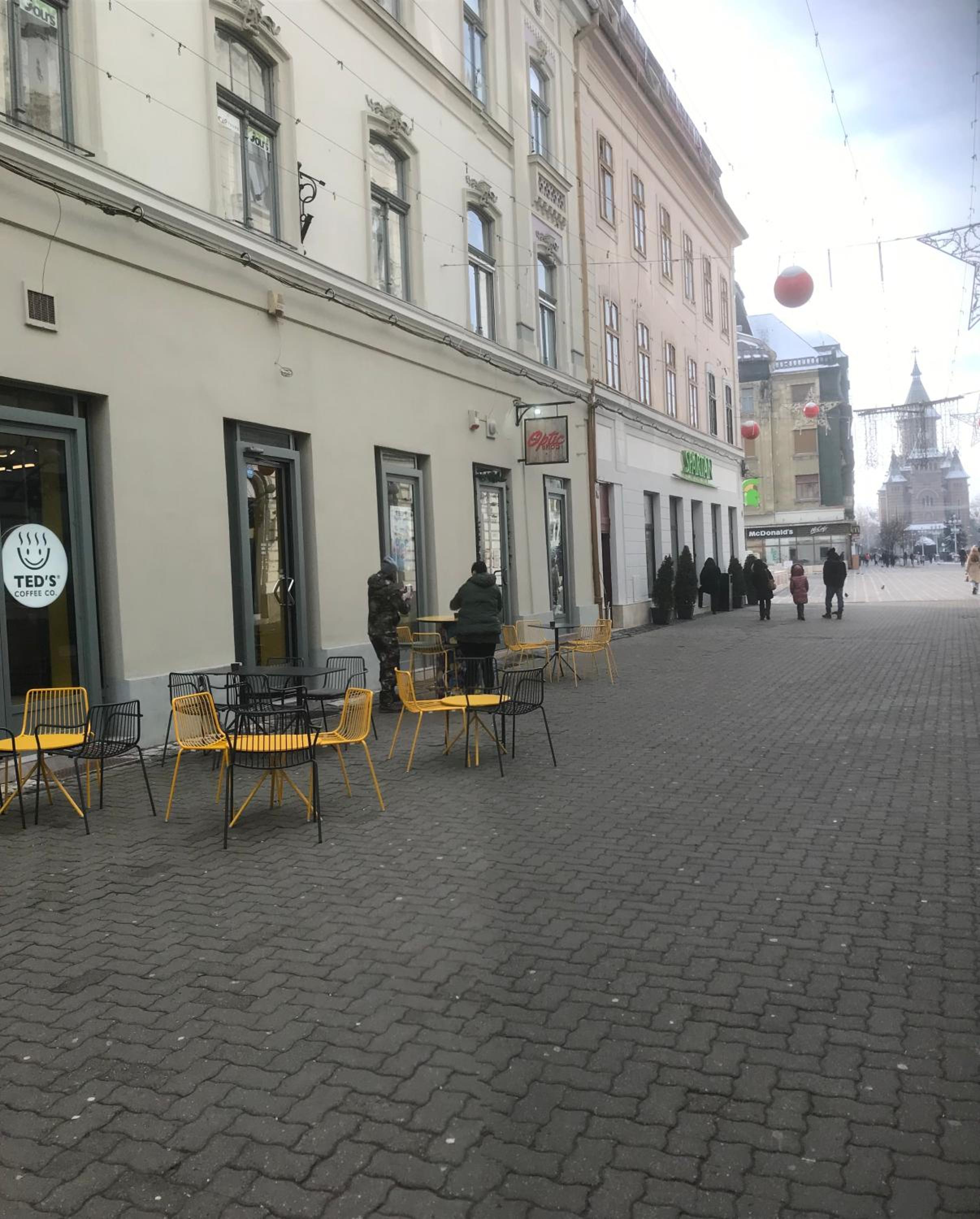 Photo 33