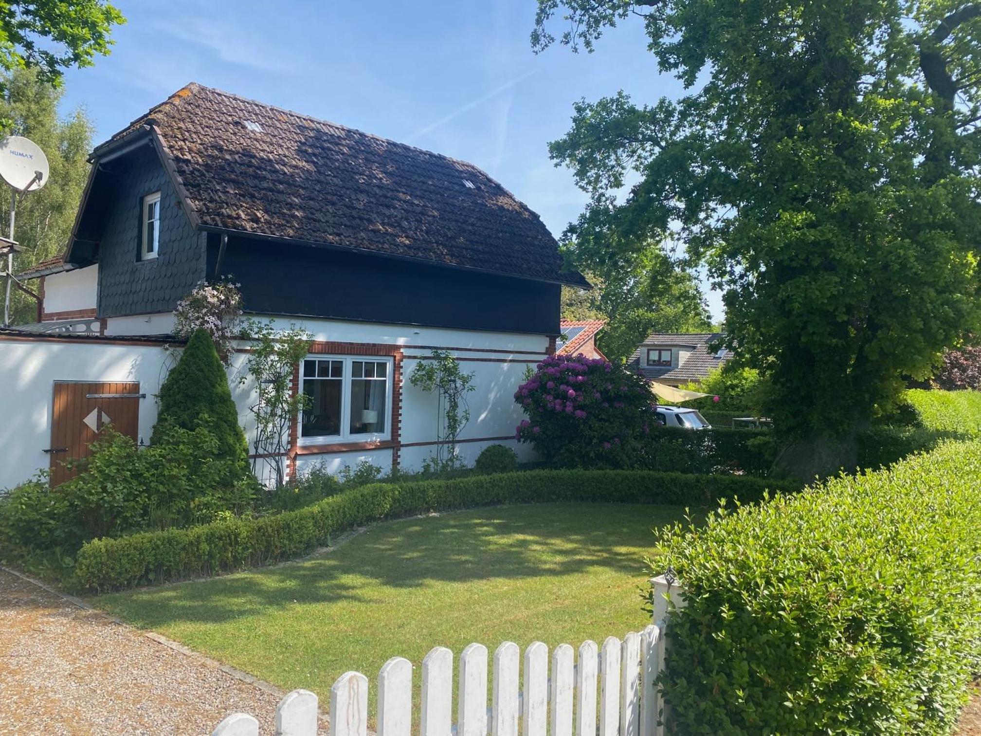 Landhaus Oscar (150m zum Strand) view 2