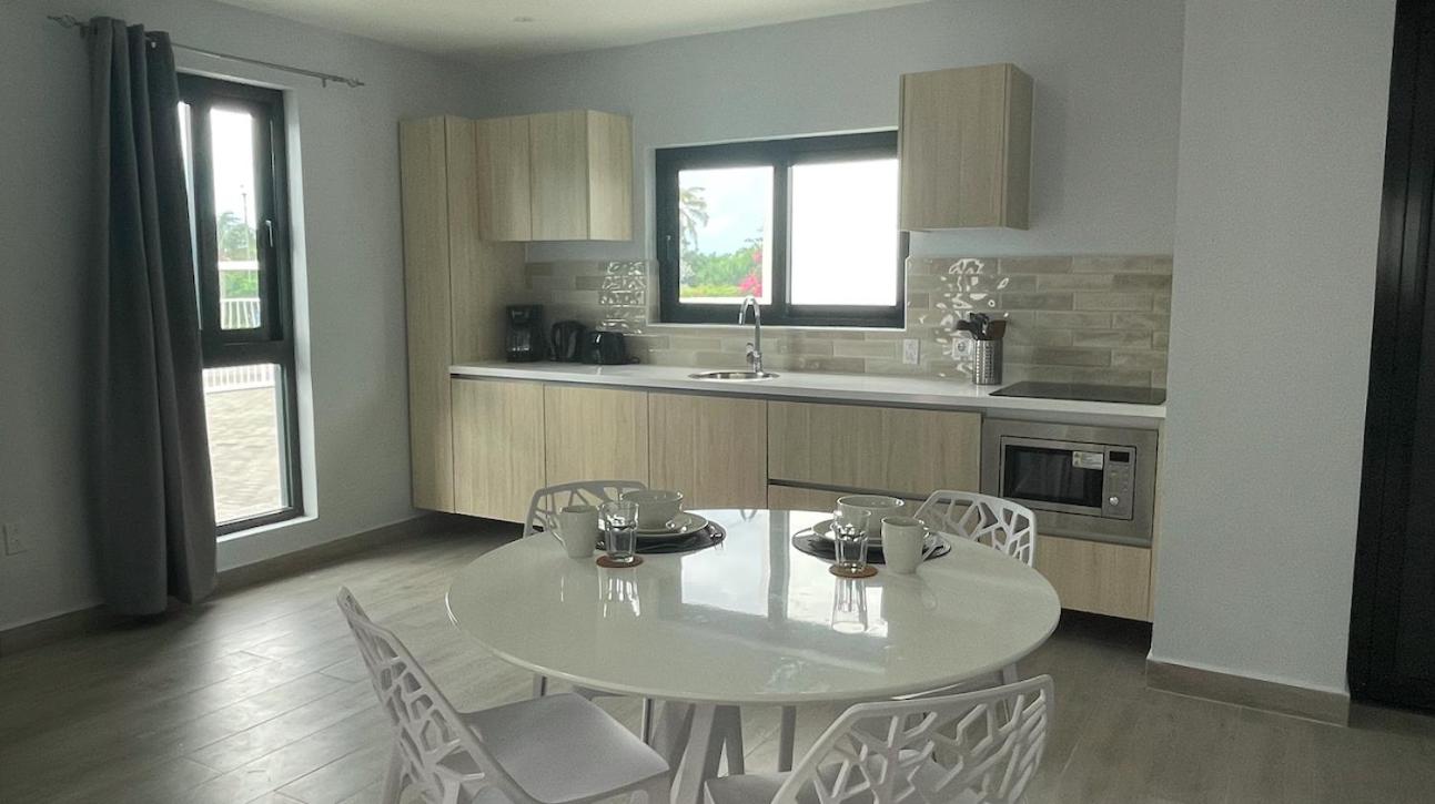 Whitehouse Boulevard, close to Mambo Beach and City Centre