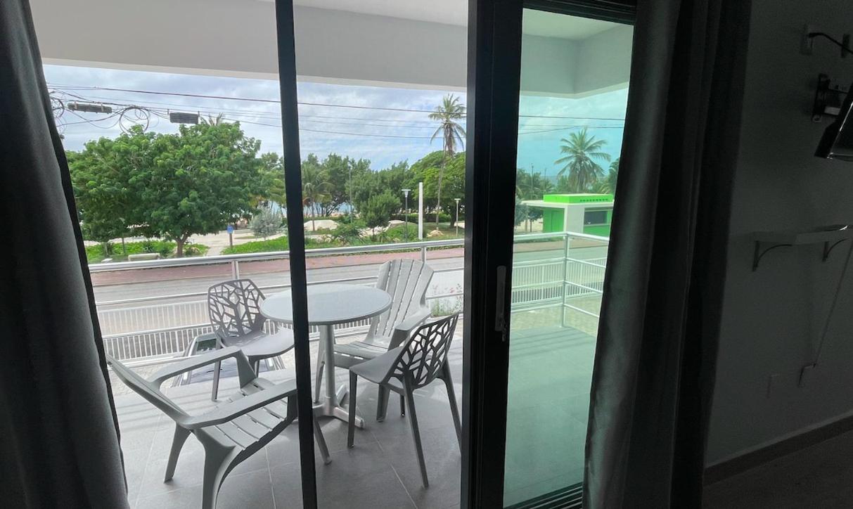 Whitehouse Boulevard, close to Mambo Beach and City Centre