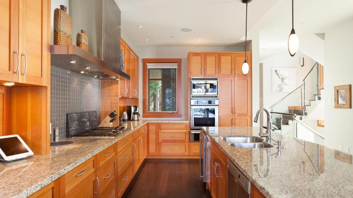 Kadenwood 2939 | Luxury Ski Chalet w/ Hot Tub, Media Room, Steam Room, Stunning Views