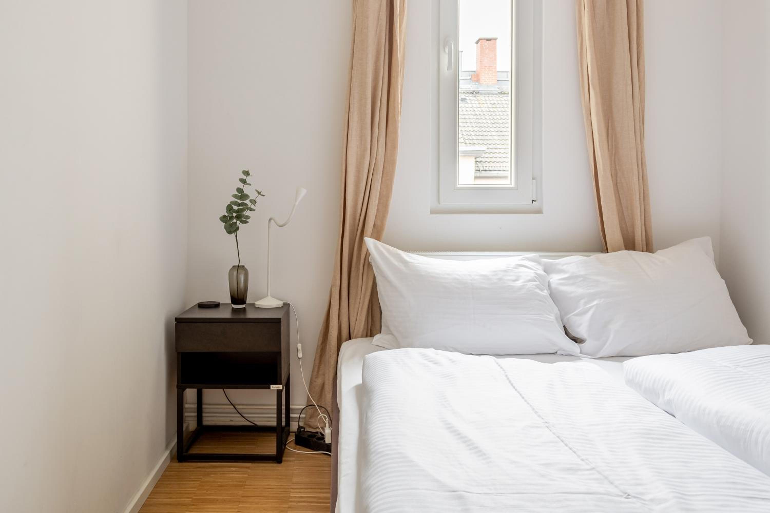 Global Living - Design Apartment I Central I Smart-TV I Kitchen I Berlin