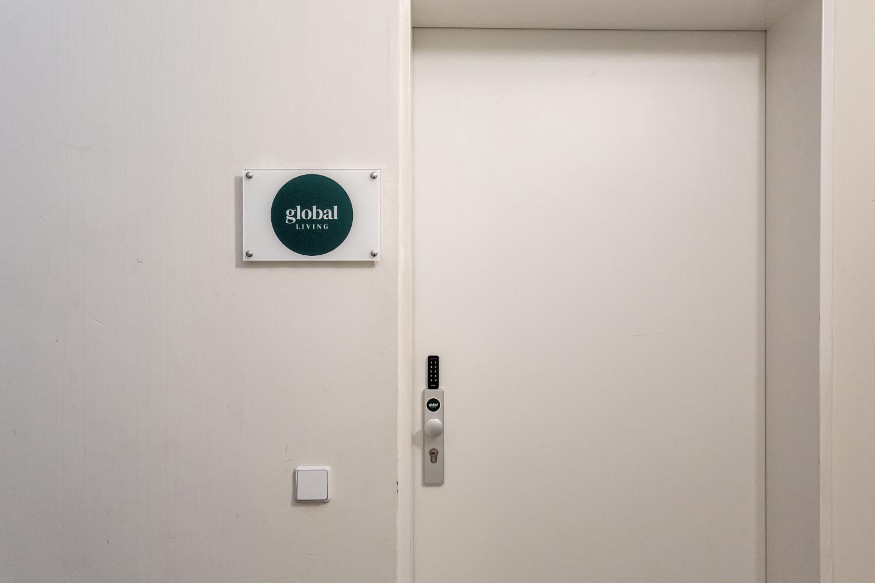 Global Living - Design Apartment I Central I Smart-TV I Kitchen I Berlin