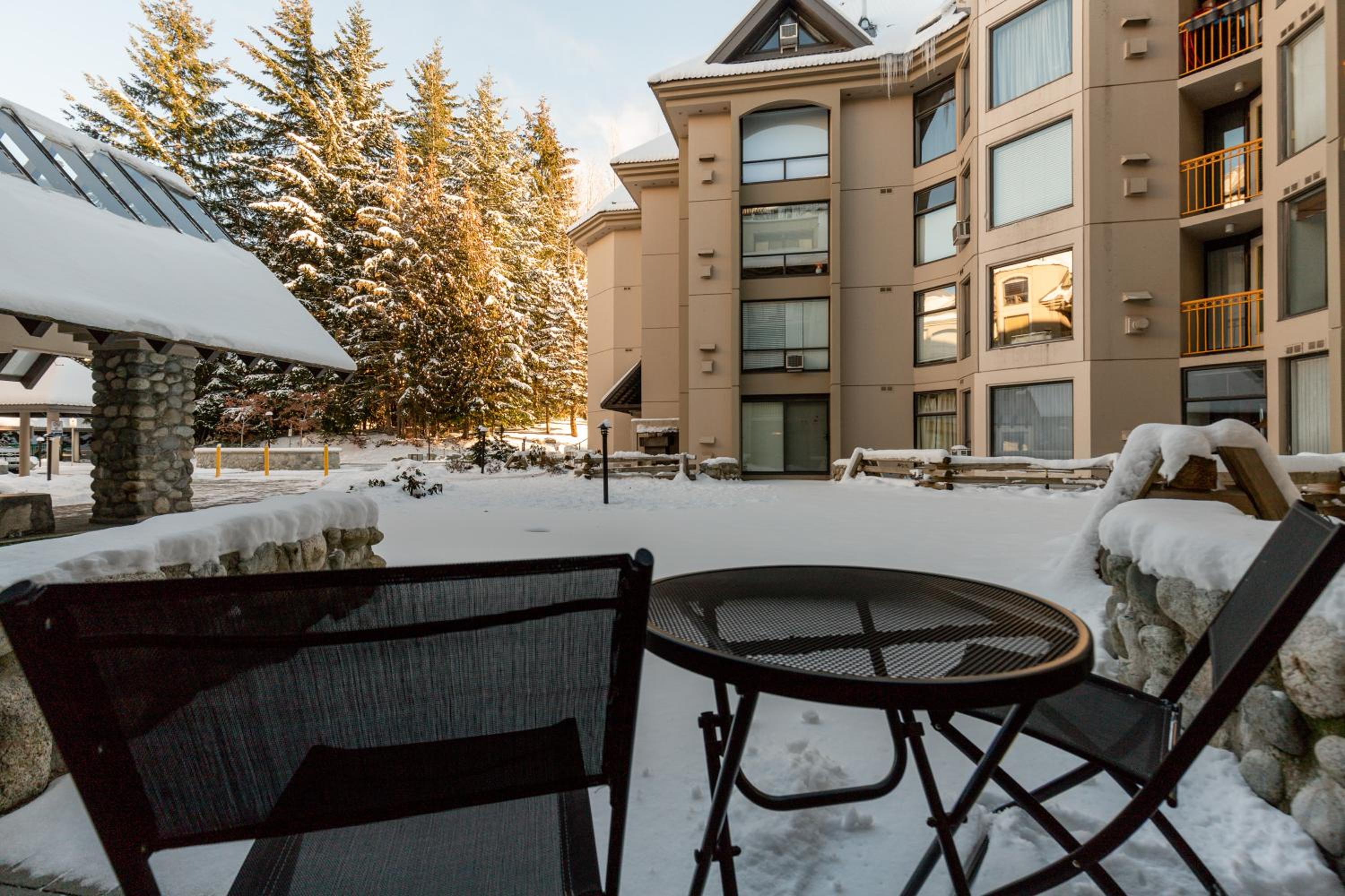 The Maple Ski-in Ski-out 1 Bed with Hot Tub and Pool