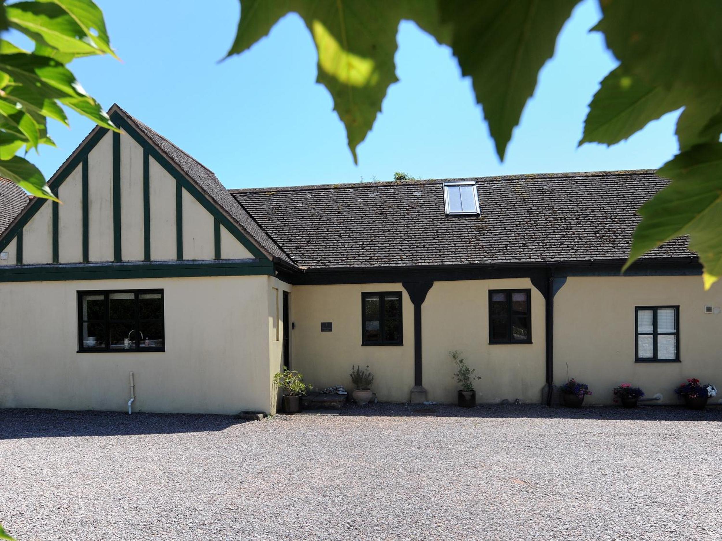 3 Home Farm South