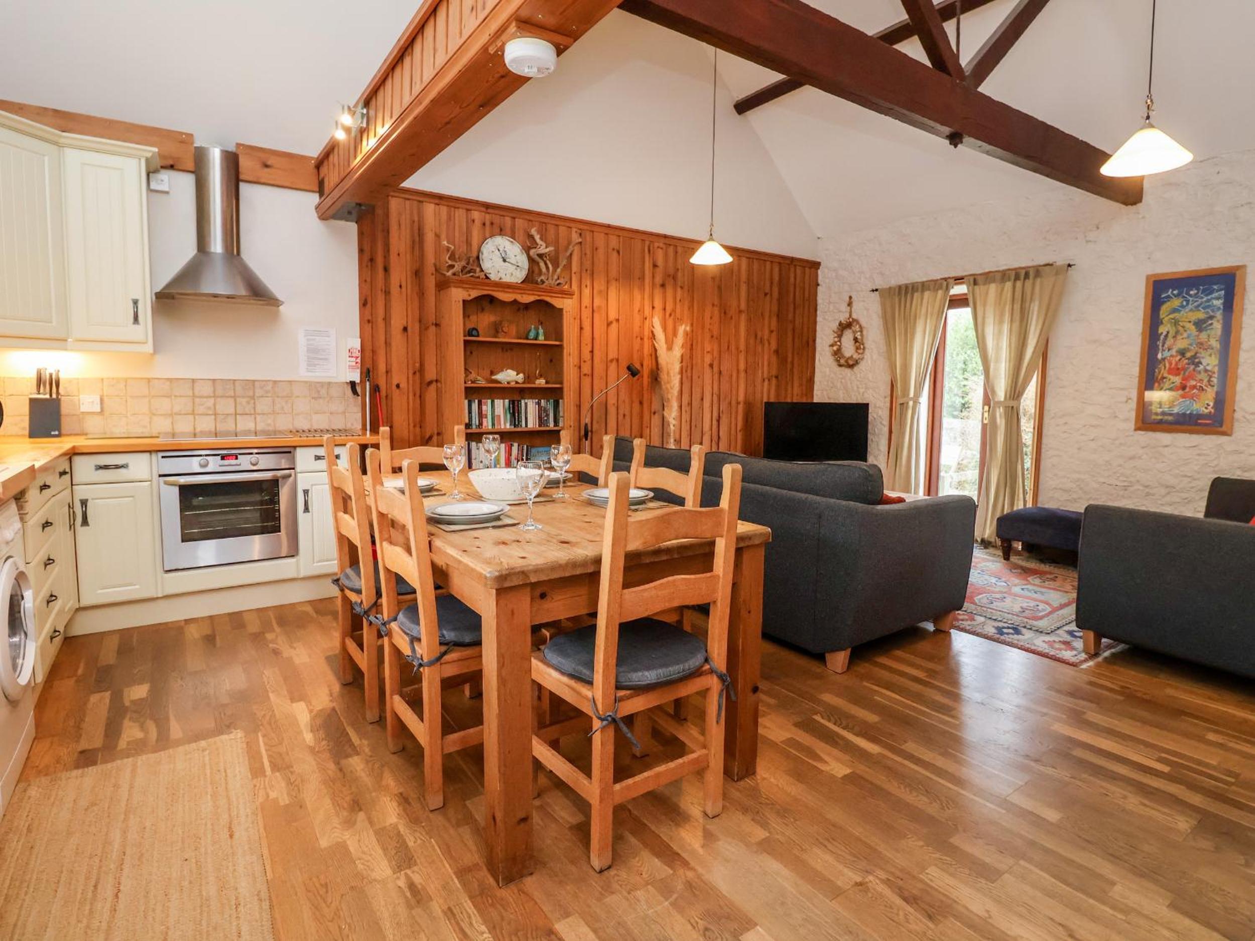 3 Home Farm South