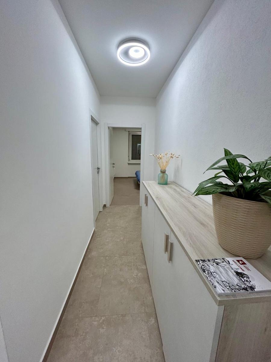 La Veranda Guest Rooms - Free Public Transport & Parking, close to City Center