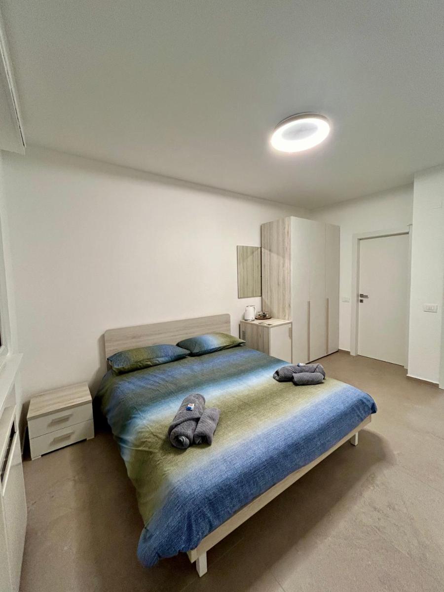 La Veranda Guest Rooms - Free Public Transport & Parking, close to City Center