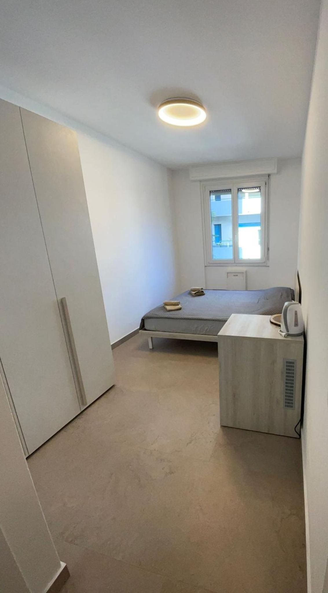 La Veranda Guest Rooms - Free Public Transport & Parking, close to City Center