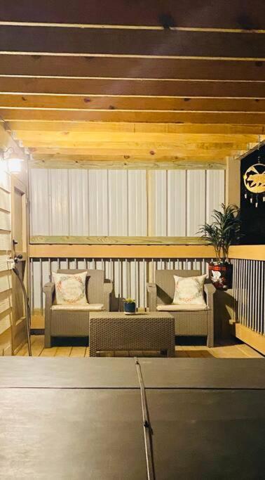 The Grand Tennessean Cabin- Four Bedroom Luxury Cabin in the Mountains