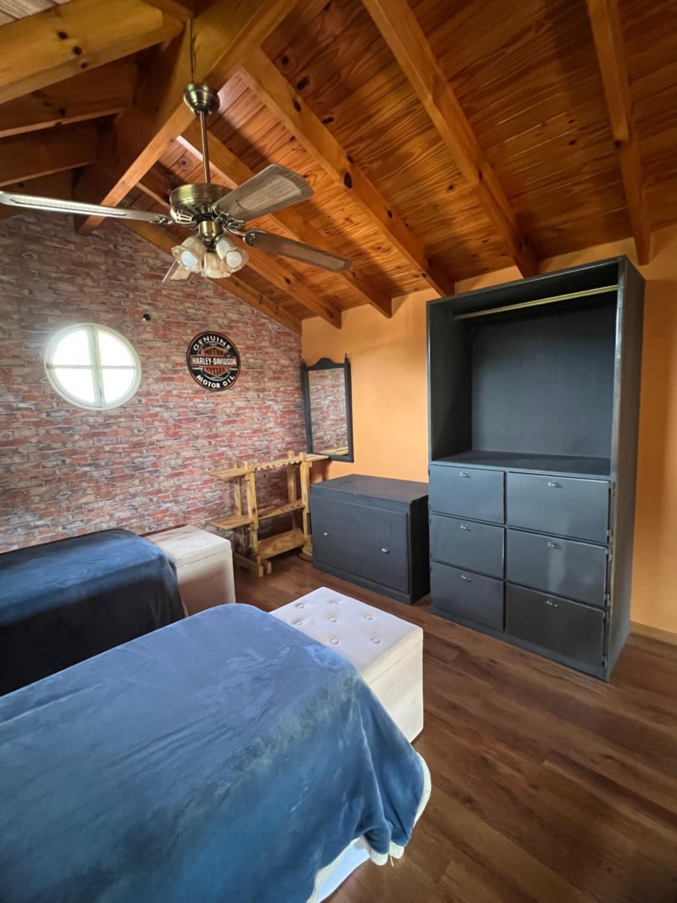 CASA QUINTA EN BARRIO PRIVADO