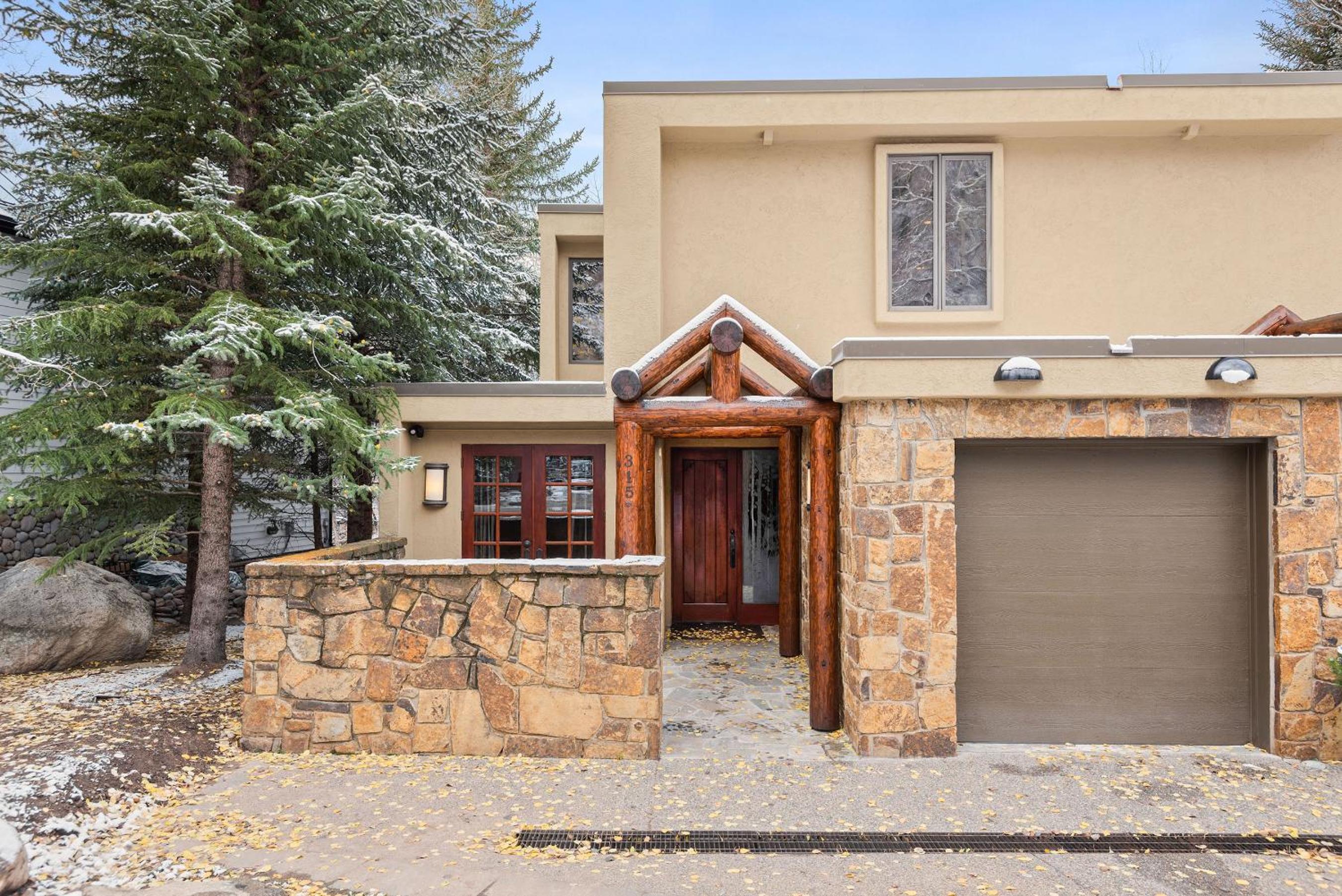 315 Park Avenue, Luxury Townhouse with River Views in Aspen