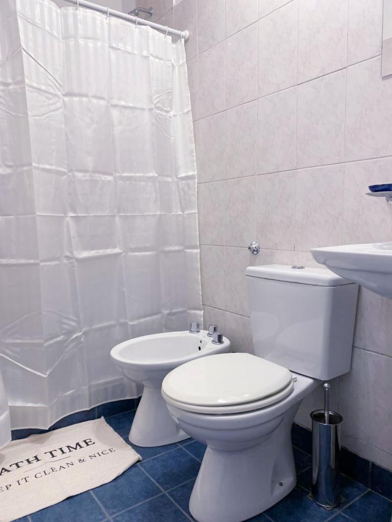 PISO UNO Depto SUPER GRANDE con Living Comedor y Dormitorio PET FRIENDLY No aceptamos huéspedes de Bahía