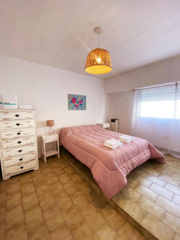 PISO UNO Depto SUPER GRANDE con Living Comedor y Dormitorio PET FRIENDLY No aceptamos huéspedes de Bahía